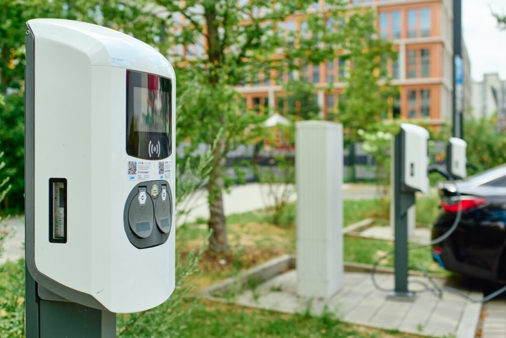 TONI Park, Augsburg, Mietflächen, Bürogebäude, High-Tech, IT-Unternehmen, Grünanlagen, Serviceleistungen